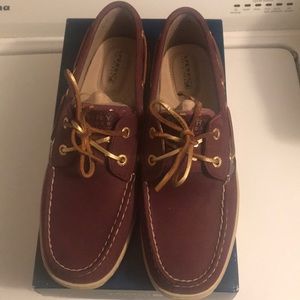 Sperry Topsider bluefish wine/ gold.size 9 womens